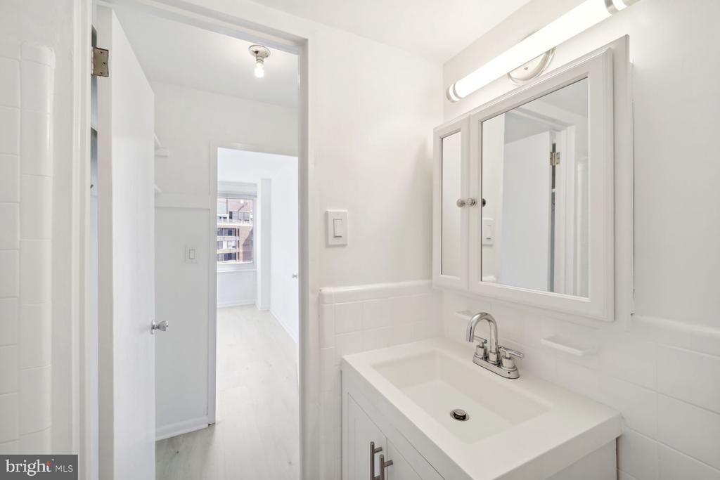 1330 NEW HAMPSHIRE AVE NW #903