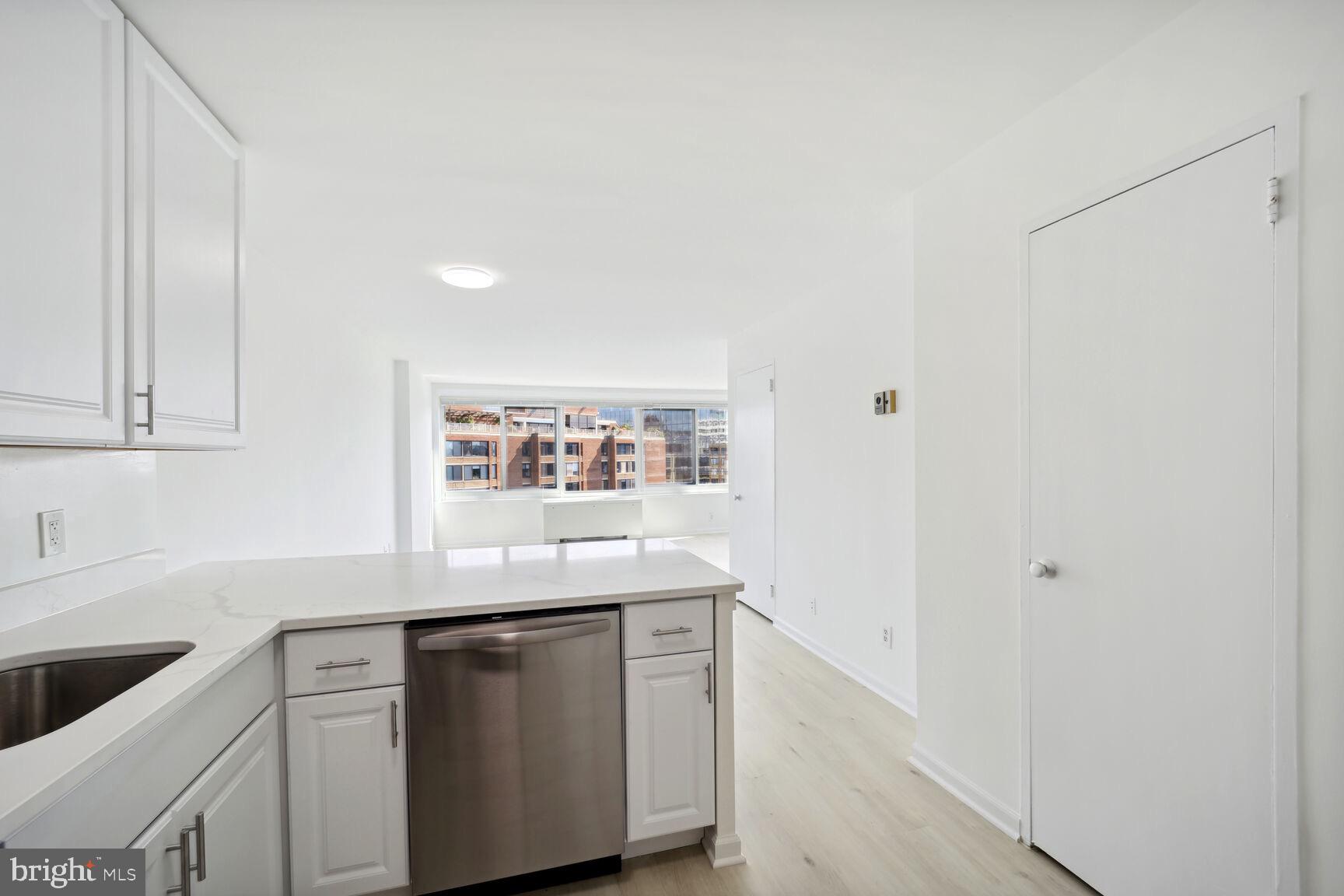 1330 NEW HAMPSHIRE AVE NW #903