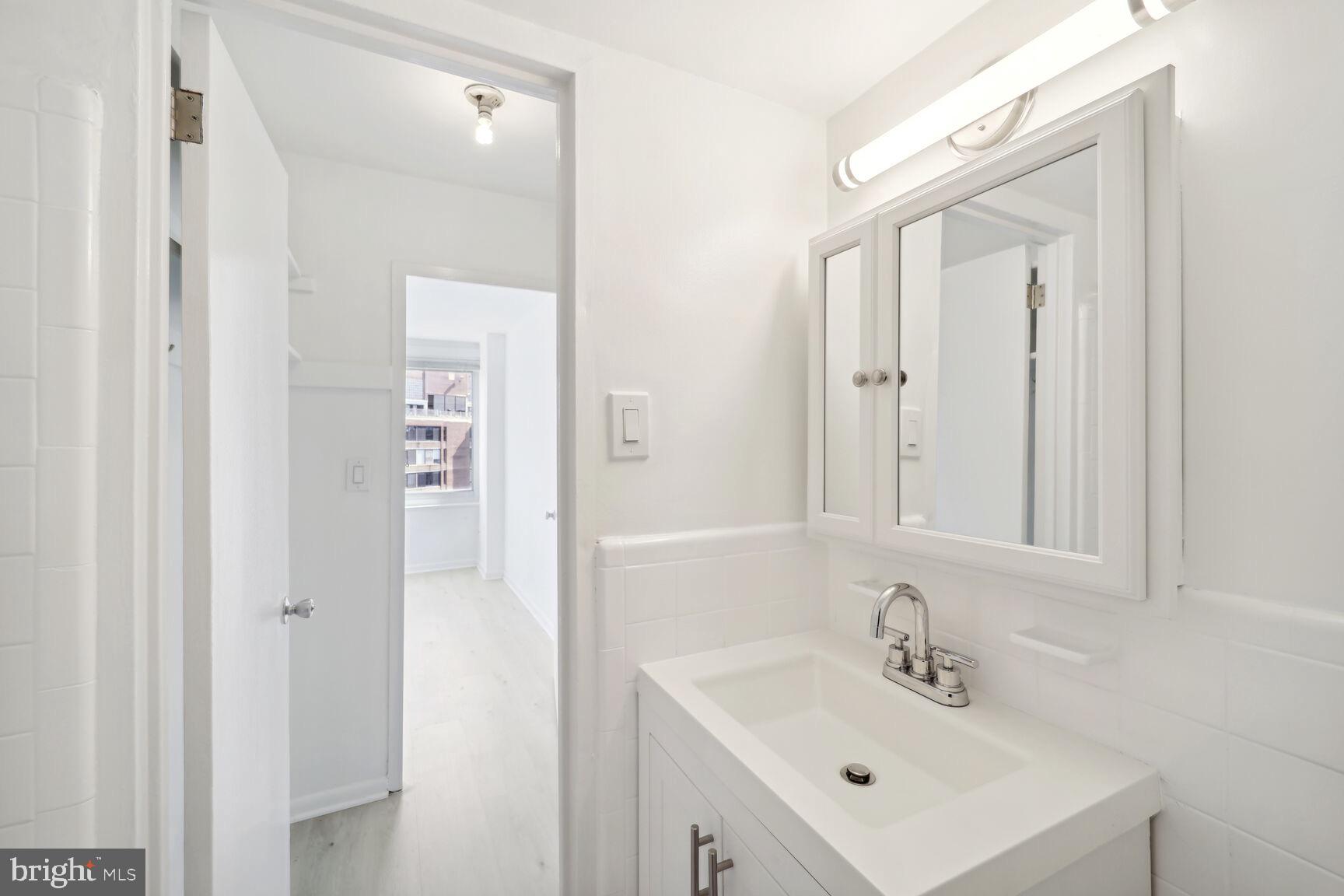 1330 NEW HAMPSHIRE AVE NW #903