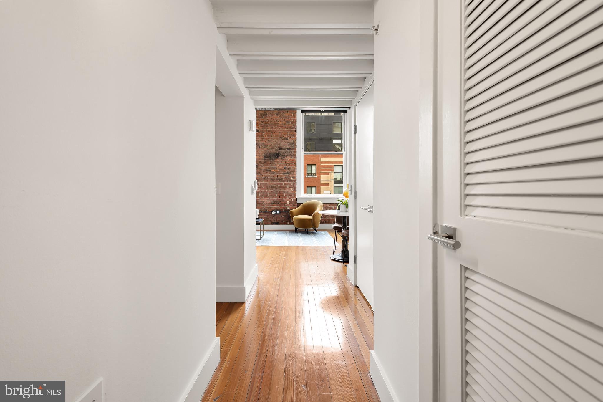 1401 R St NW #303