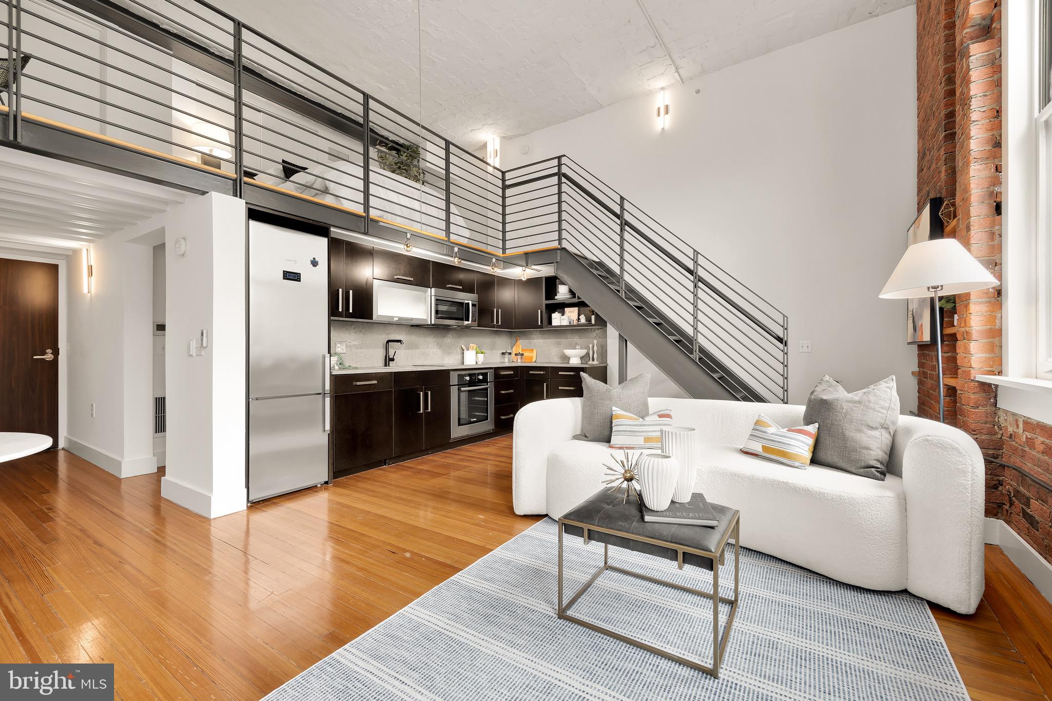 1401 R St NW #303