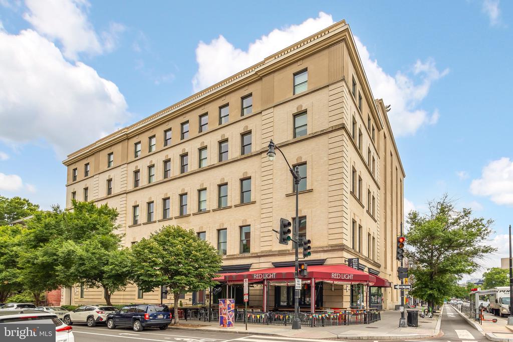 1401 R St NW #303