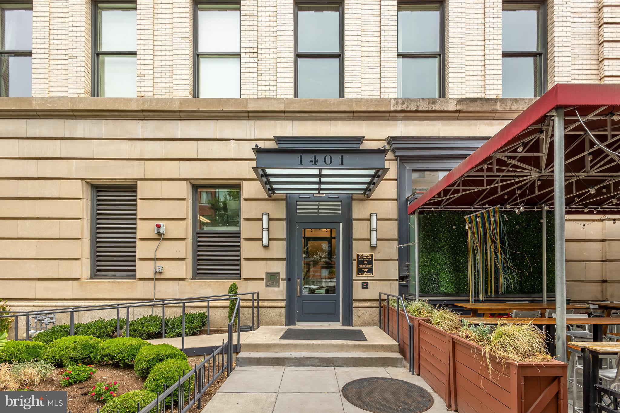 1401 R St NW #303