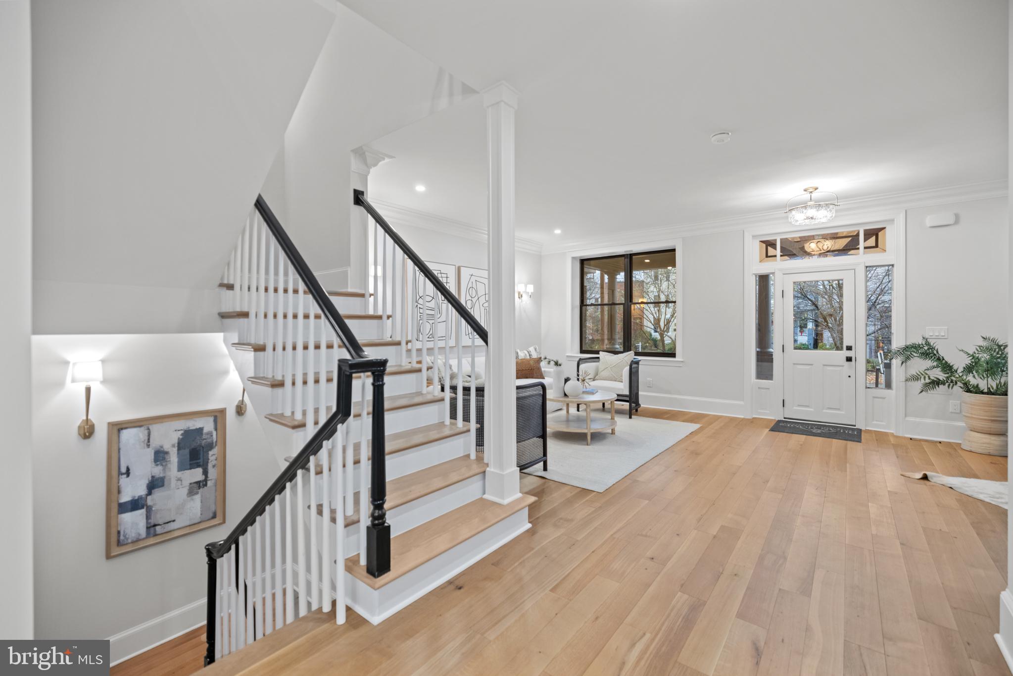 622 Massachusetts Ave NE