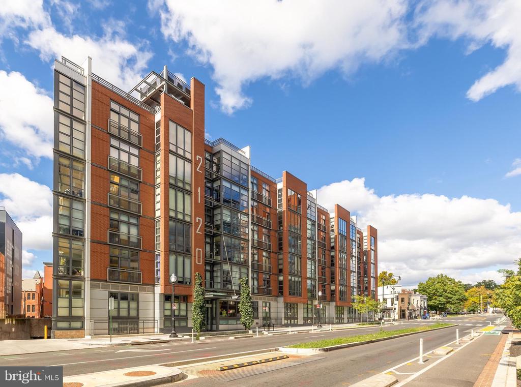 2120 Vermont Ave NW #515