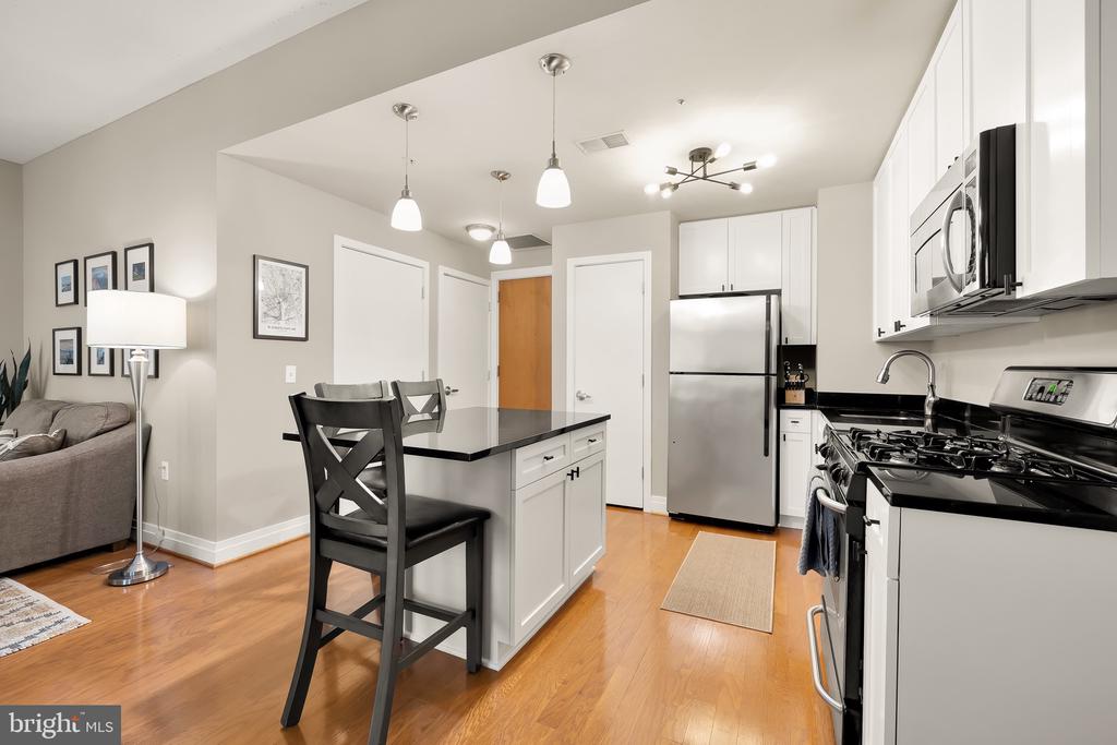 2120 Vermont Ave NW #515