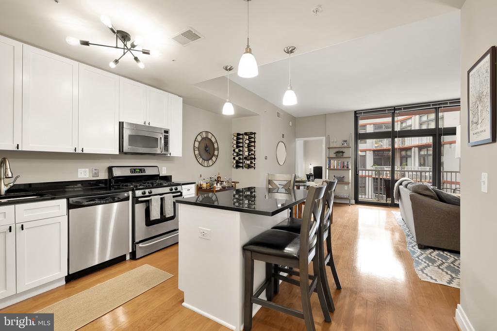 2120 Vermont Ave NW #515