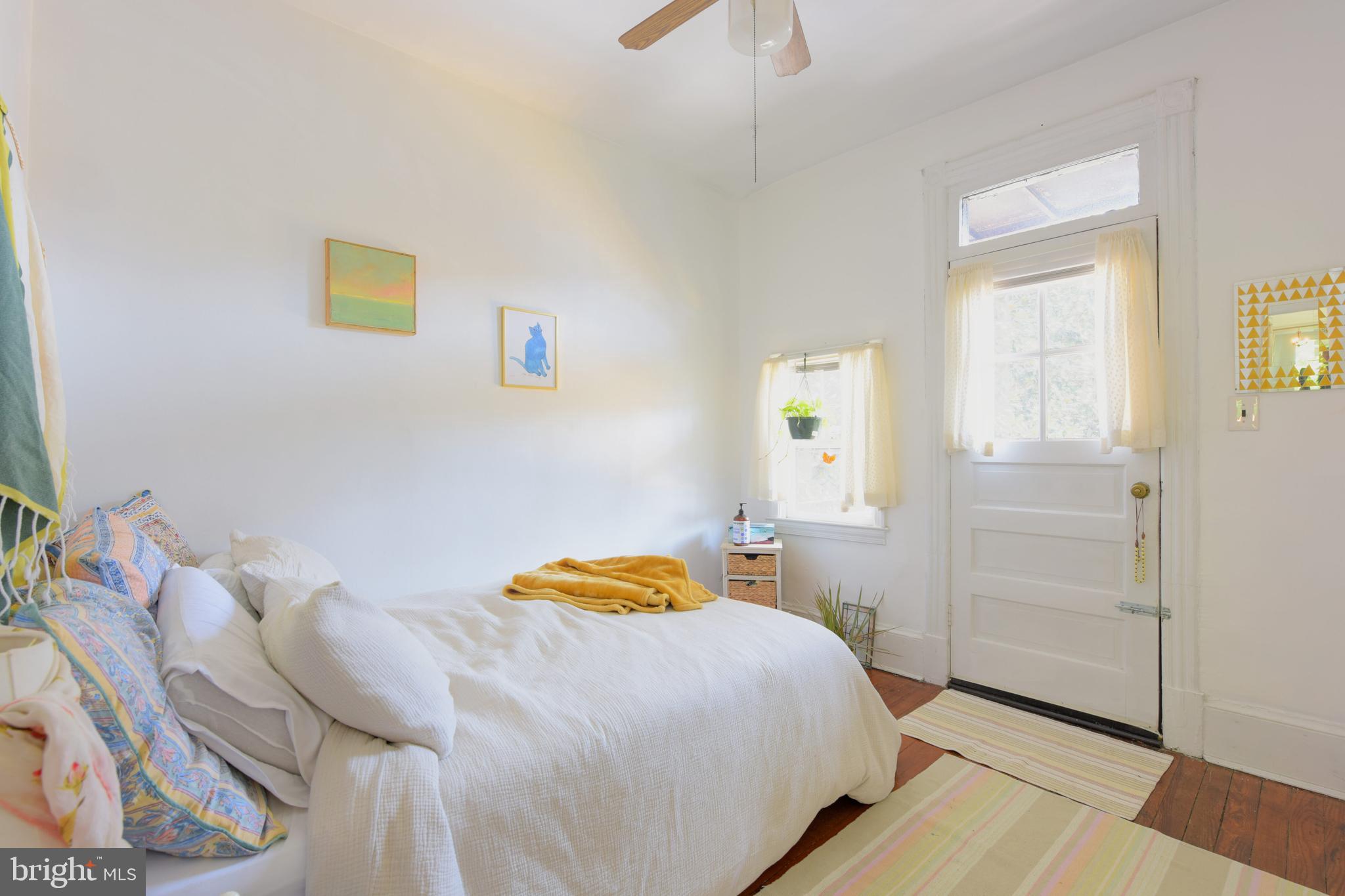 113 5th St NE