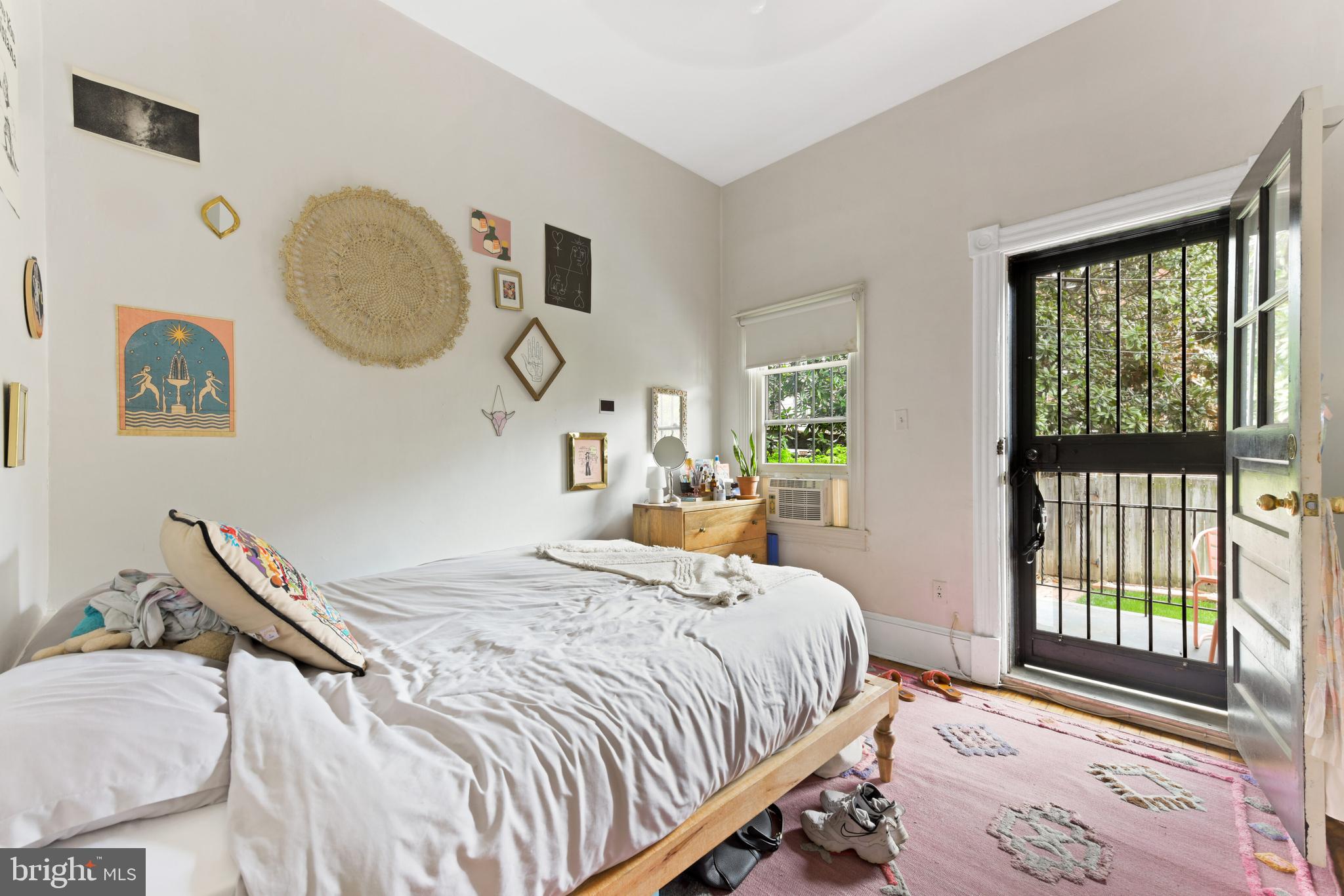 113 5th St NE