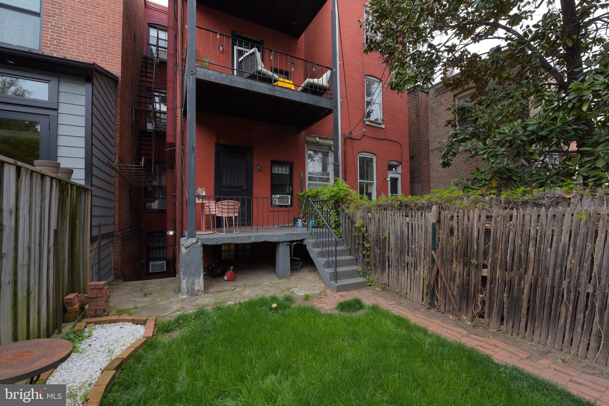 113 5th St NE
