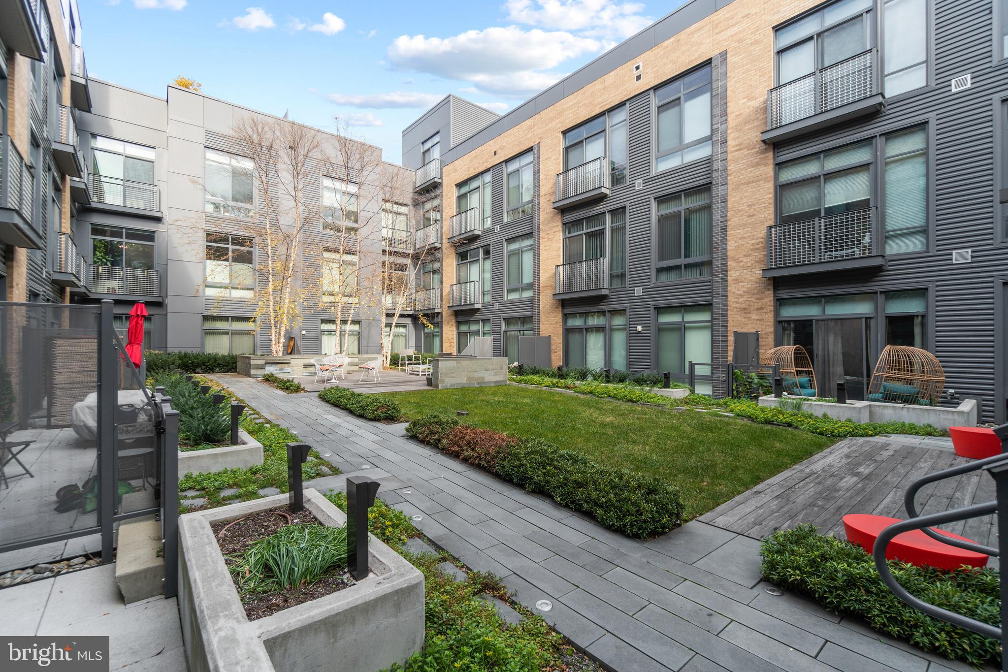 525 Water St SW #108