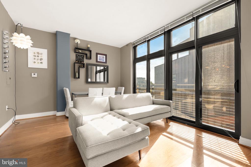 2120 Vermont Ave NW #422