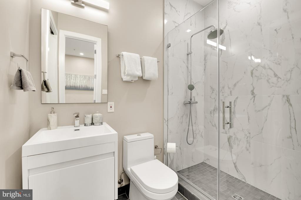 1777 T St NW #4