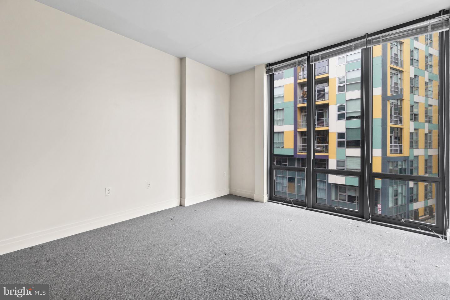 2120 VERMONT AVE NW #323
