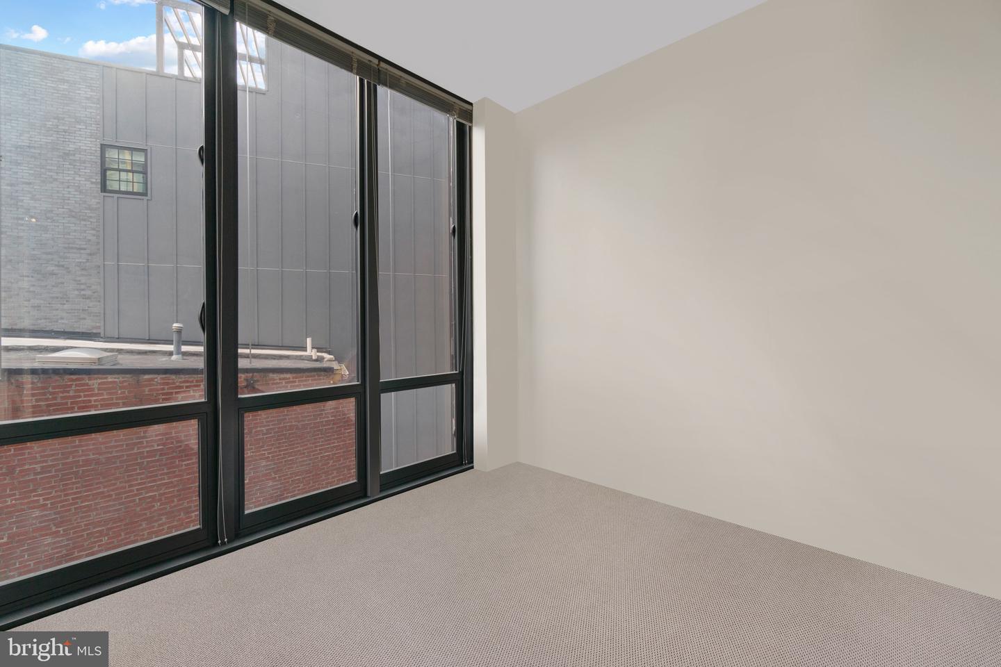 2120 VERMONT AVE NW #323