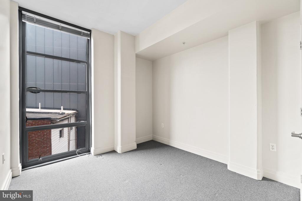 2120 VERMONT AVE NW #323
