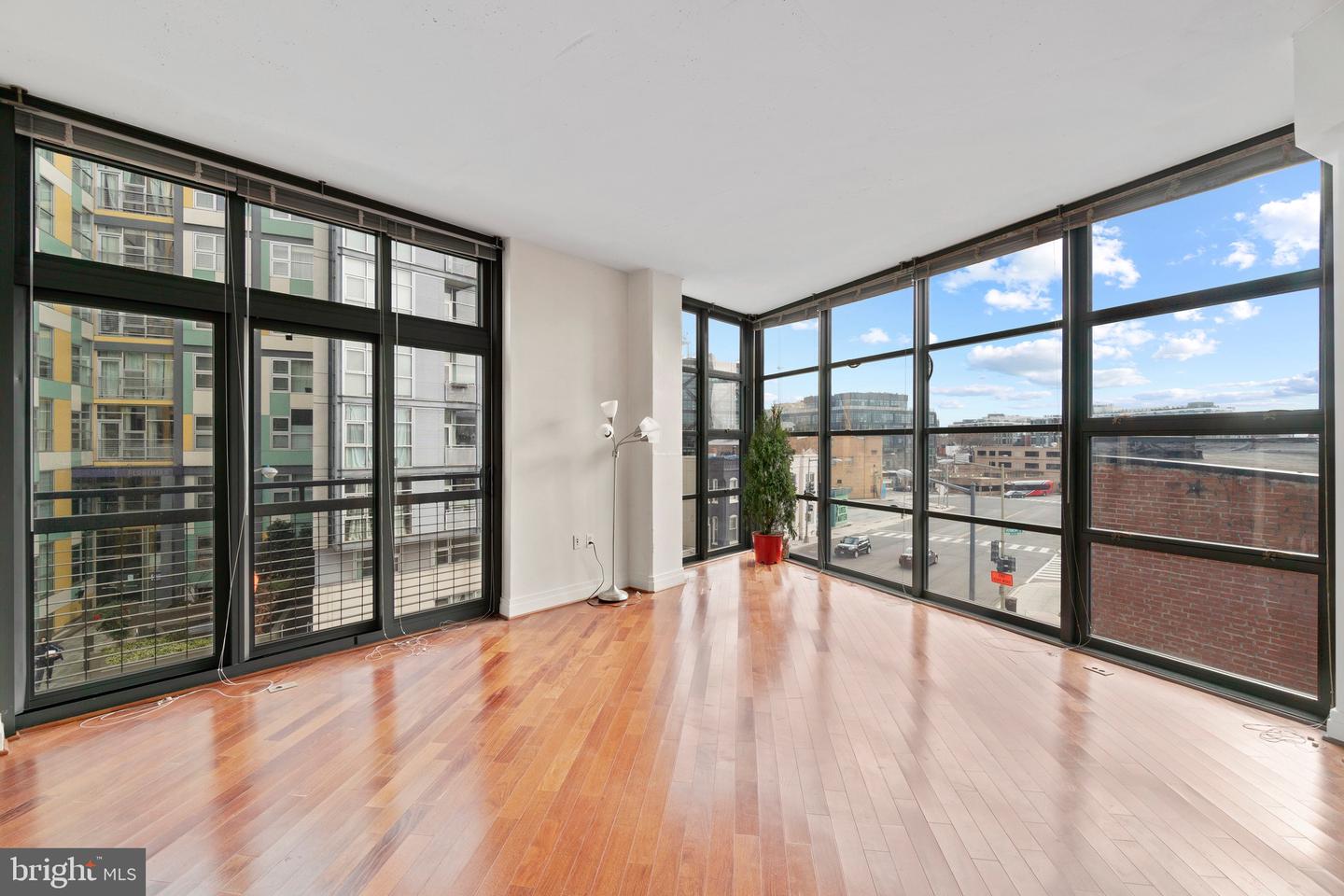 2120 VERMONT AVE NW #323