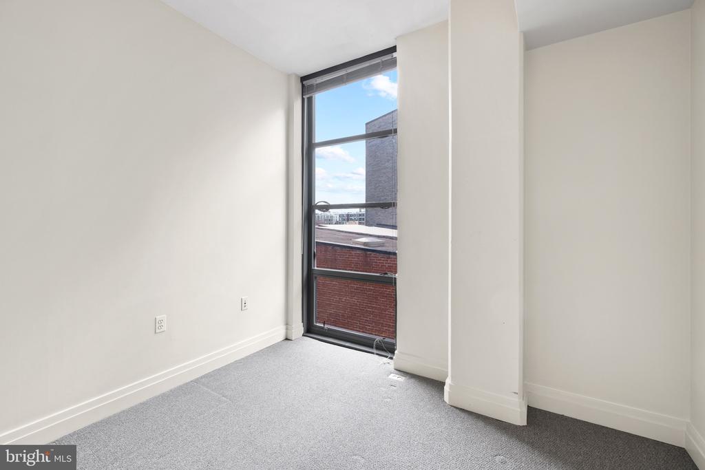 2120 VERMONT AVE NW #323