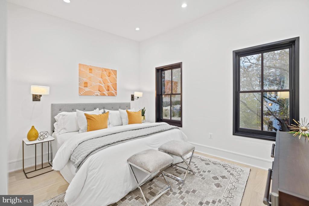 2506 I St NW
