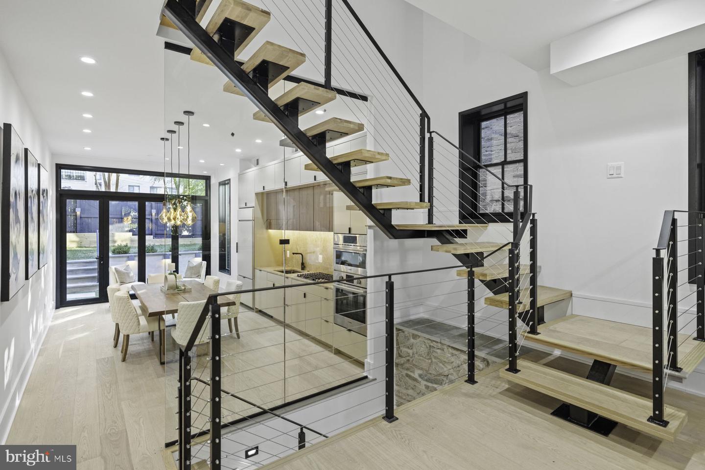 2506 I St NW