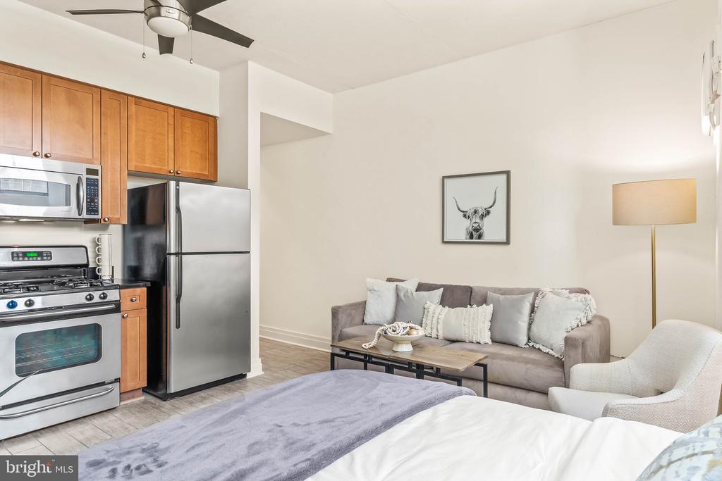 2120 VERMONT AVE NW #21