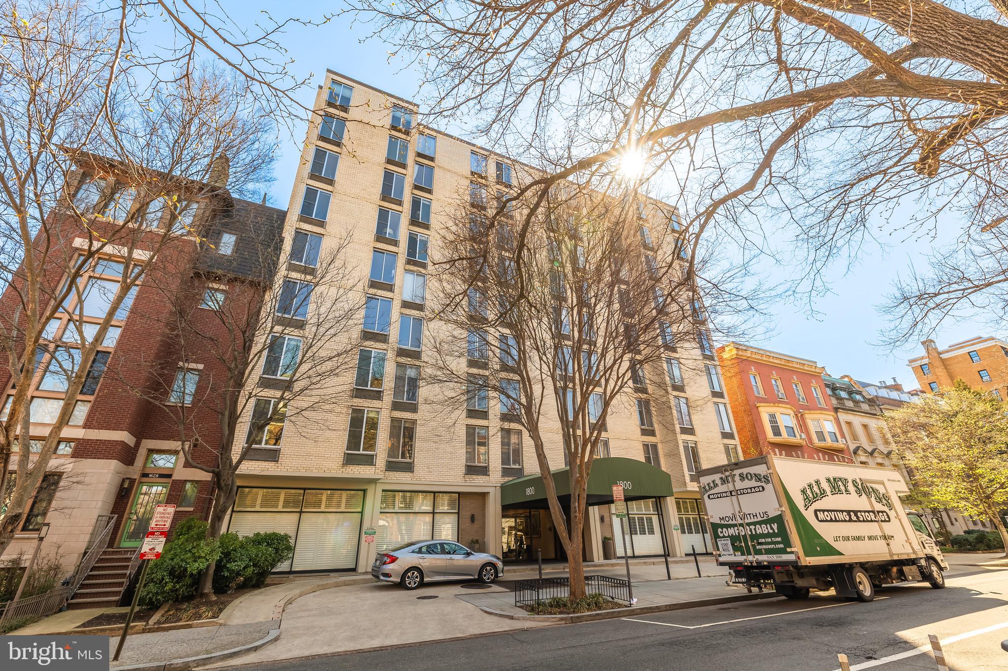 1800 R St NW #807