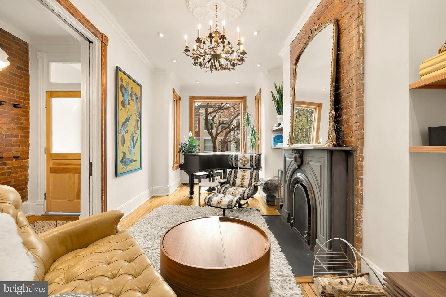 51 S St NW