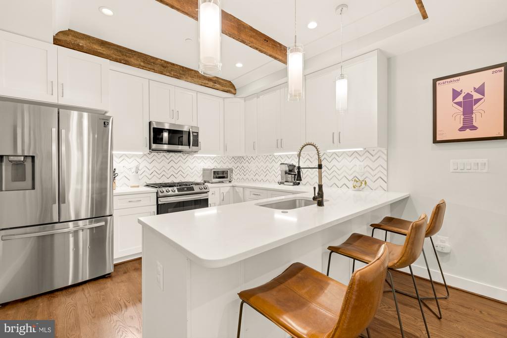 2016 2ND ST NW #1