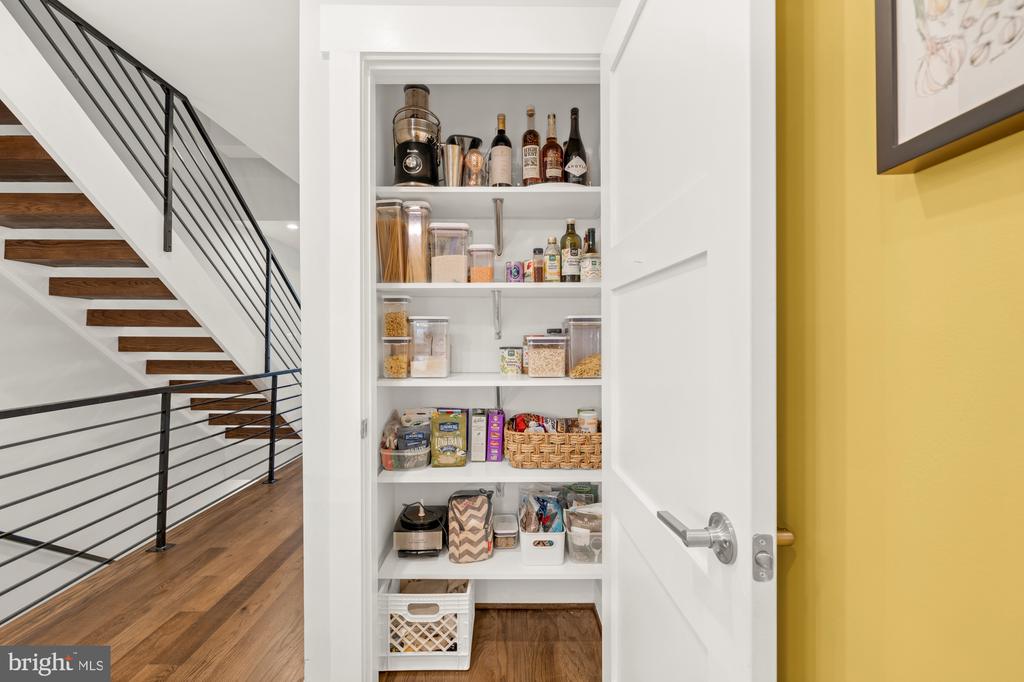 2016 2ND ST NW #1