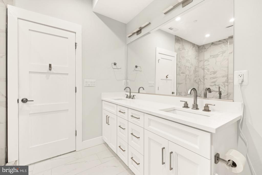 2016 2ND ST NW #1