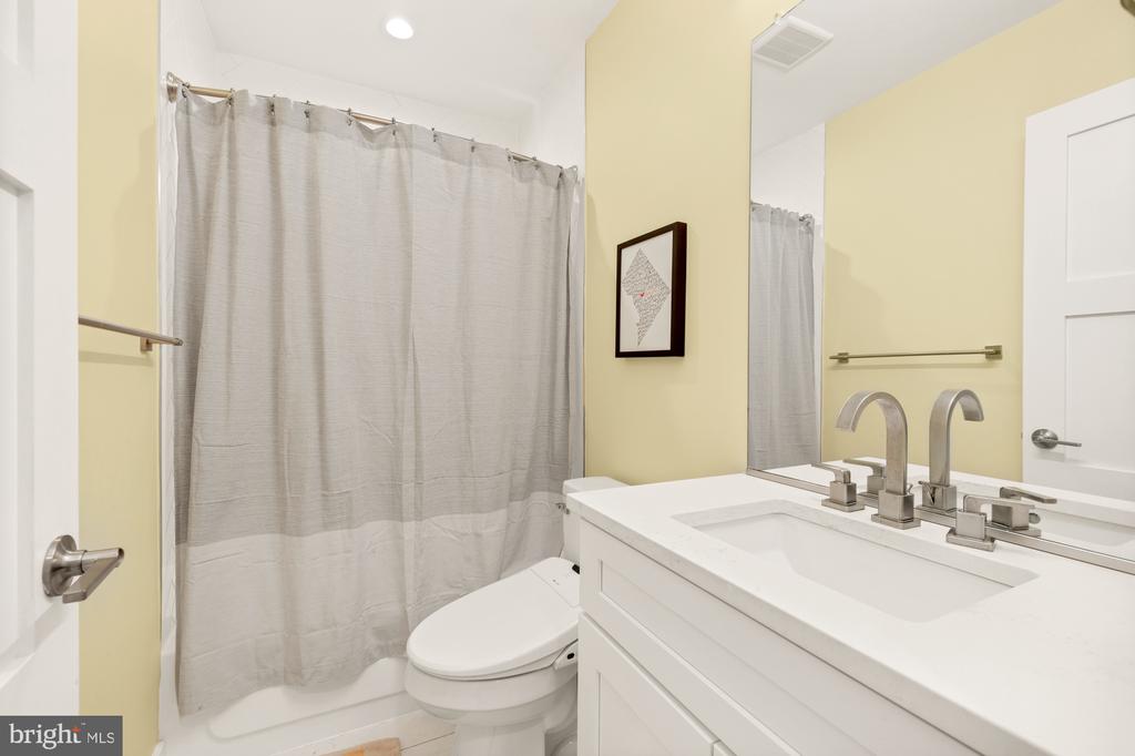 2016 2ND ST NW #1