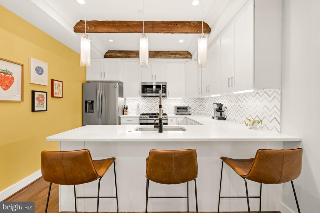 2016 2ND ST NW #1