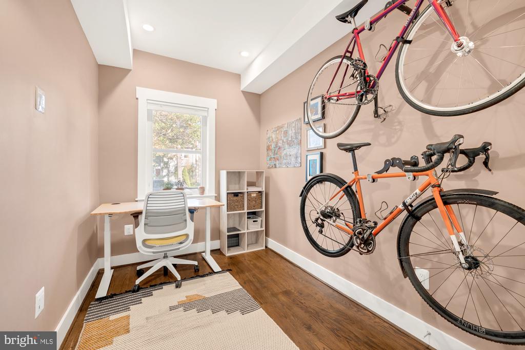 2016 2ND ST NW #1