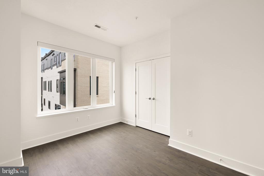 65 LOWER SERVICE CT NW