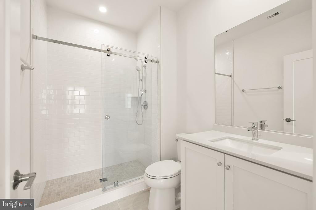 65 LOWER SERVICE CT NW