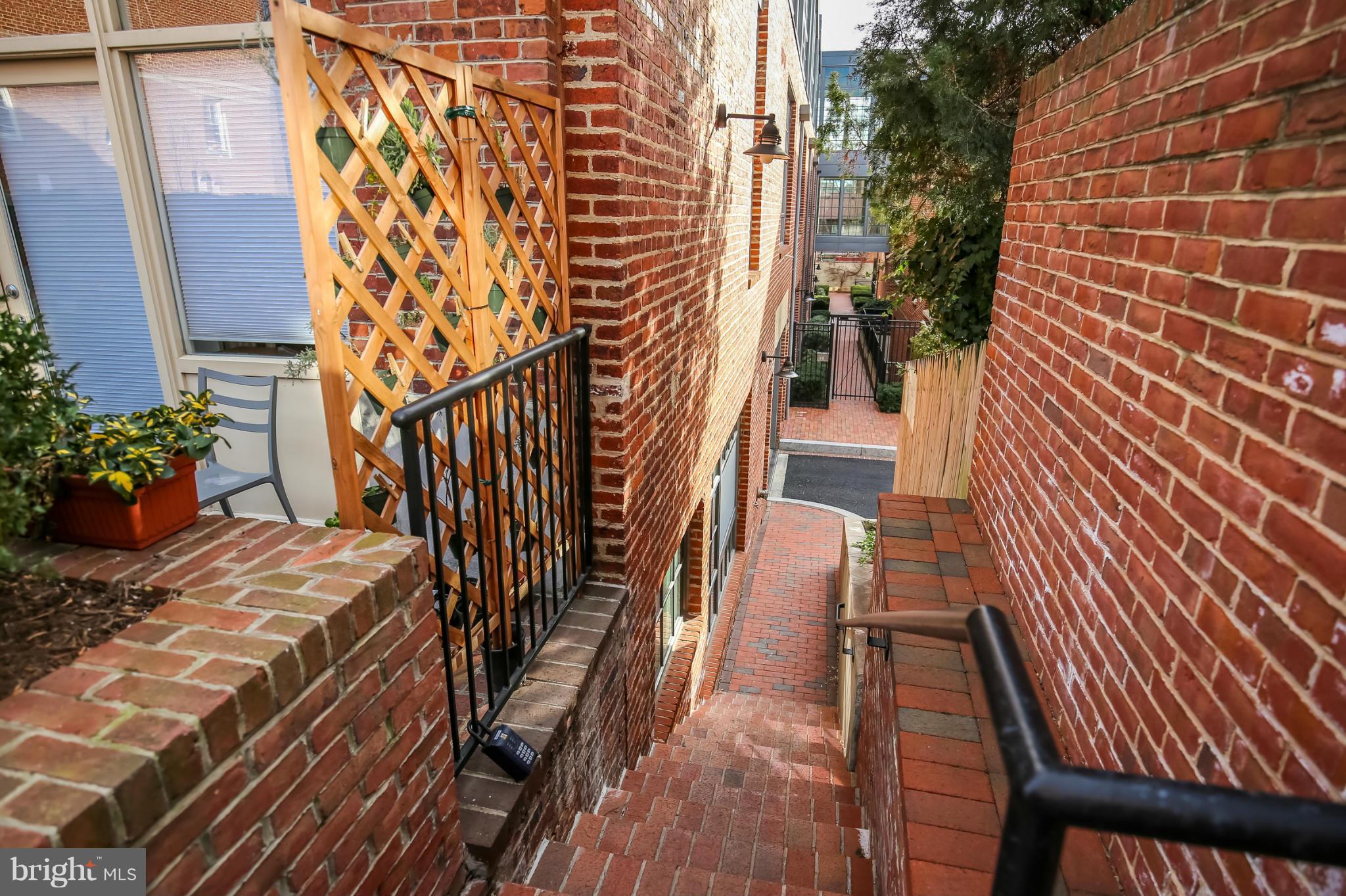 2516 Q ST NW #Q108