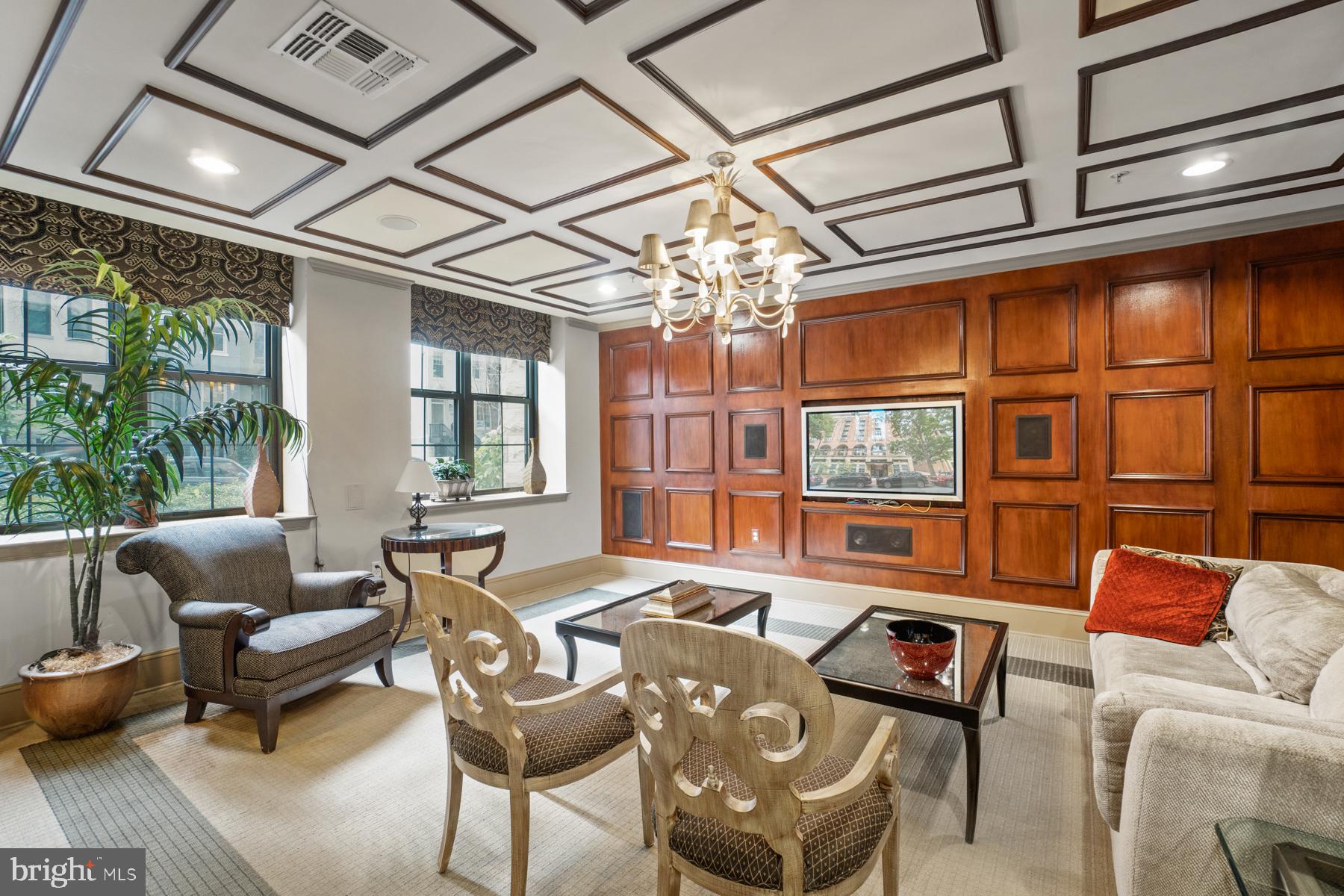 1111 25TH ST NW #611