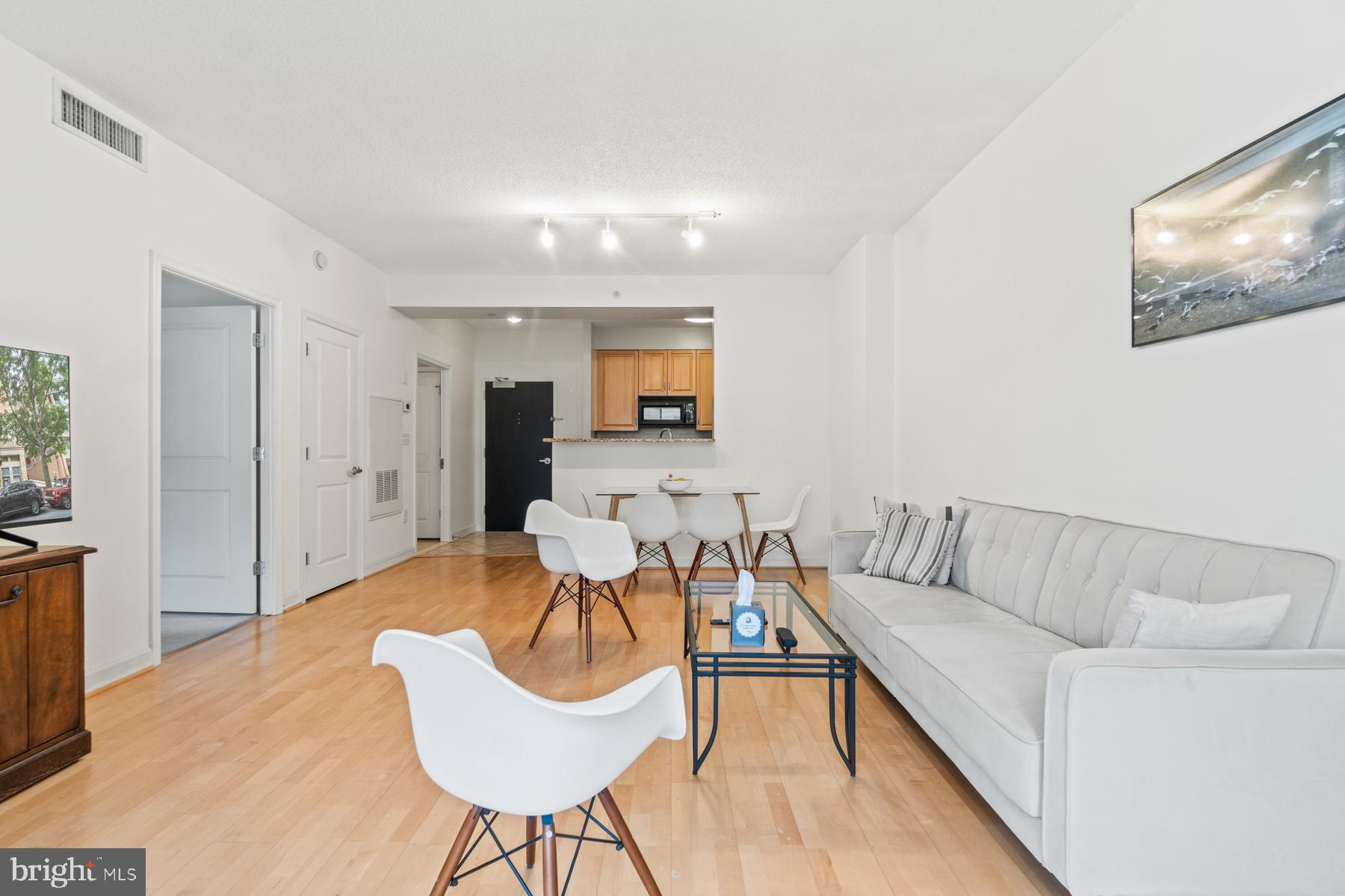 1111 25TH ST NW #611