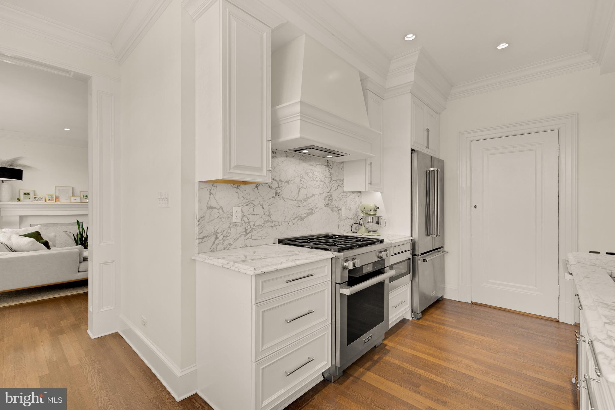 2540 MASSACHUSETTS AVENUE NW 501