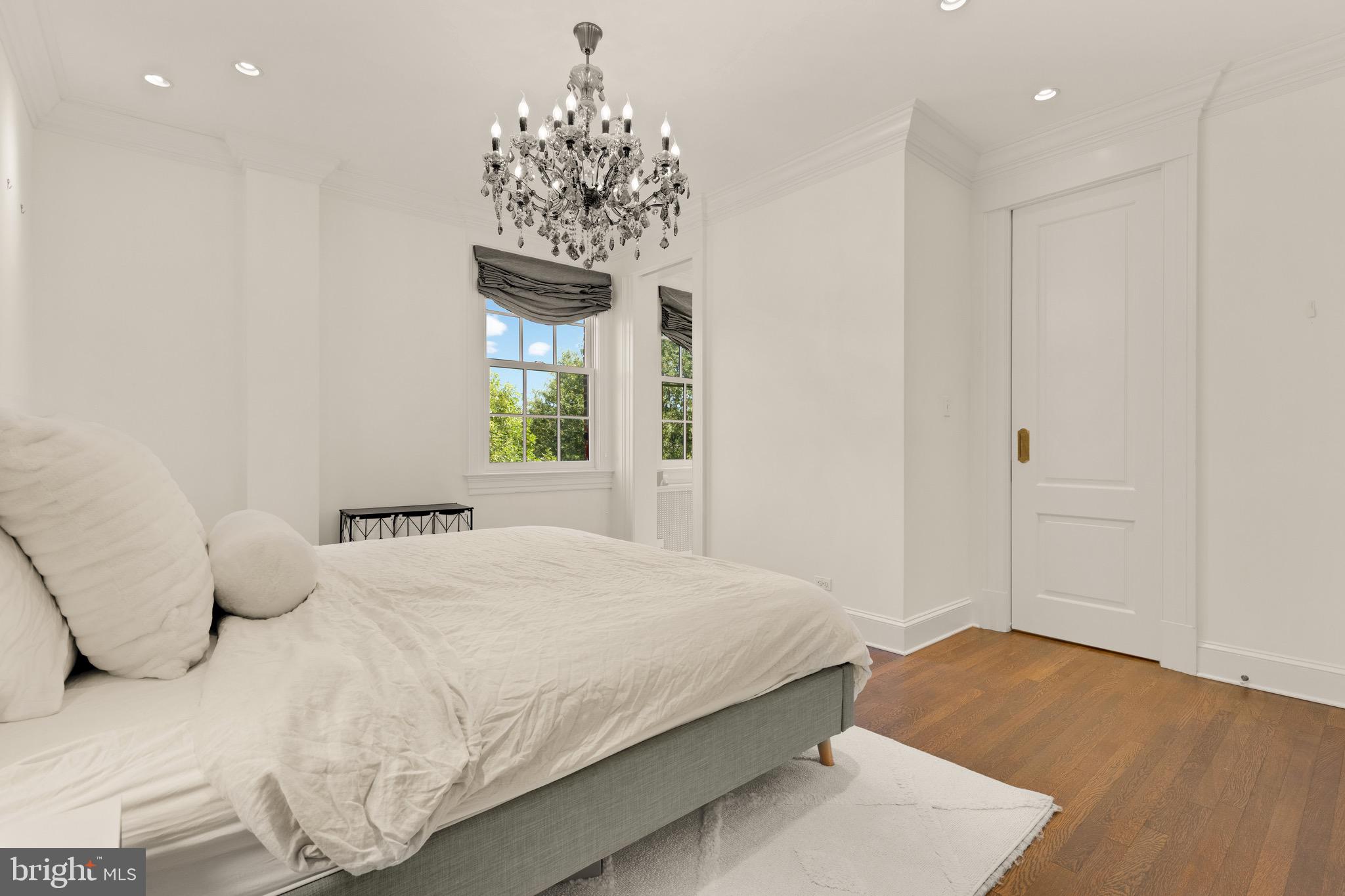 2540 MASSACHUSETTS AVENUE NW 501