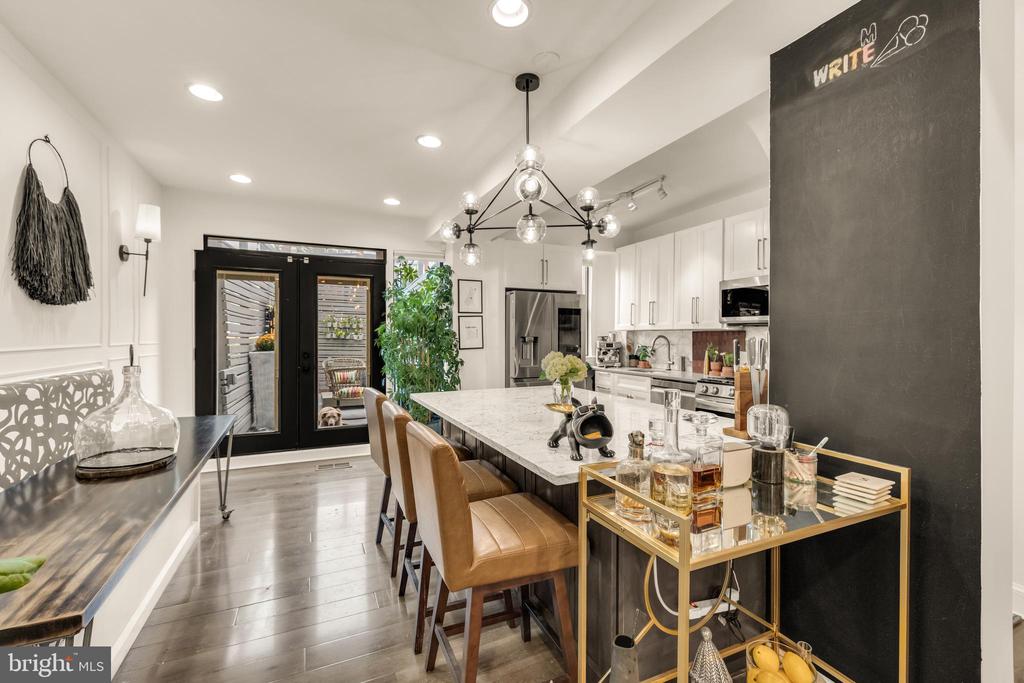 118 TODD PLACE NE