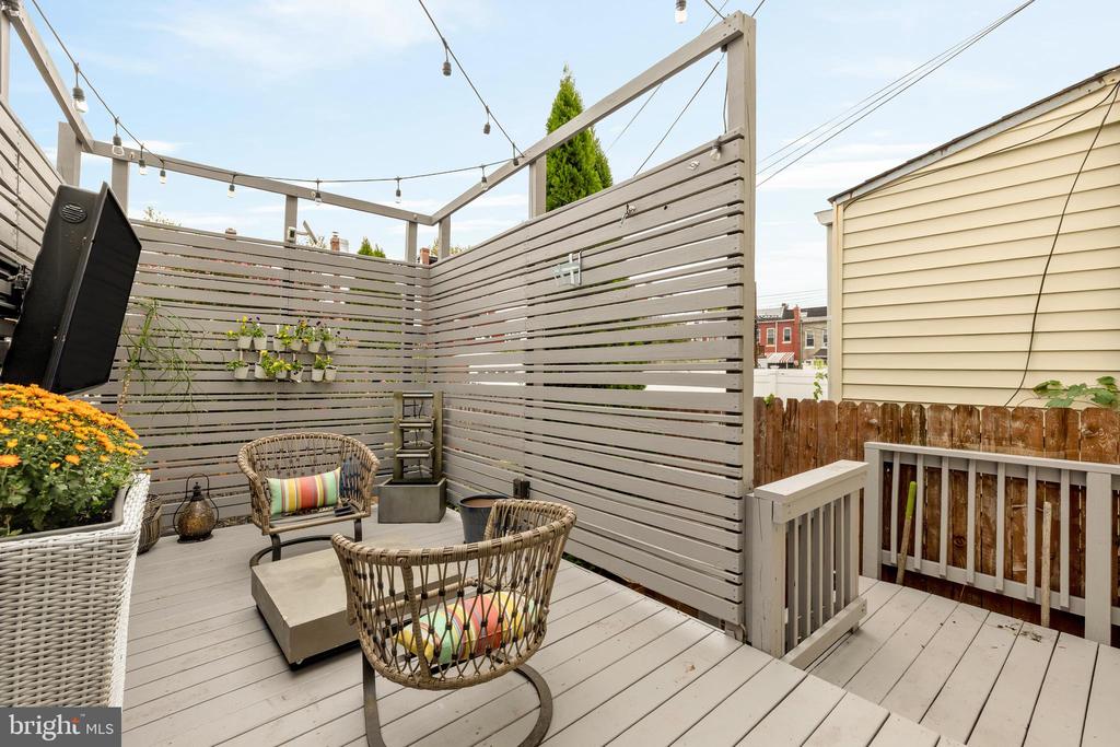 118 TODD PLACE NE