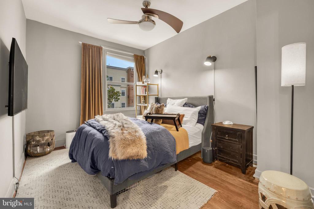 118 TODD PLACE NE