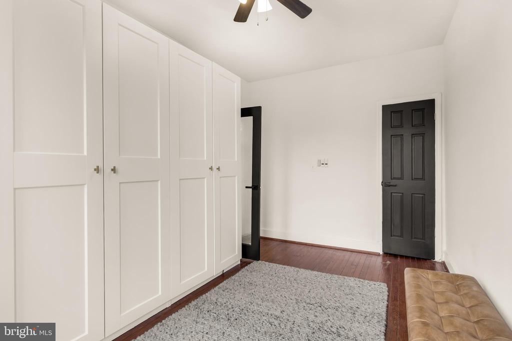 118 TODD PLACE NE