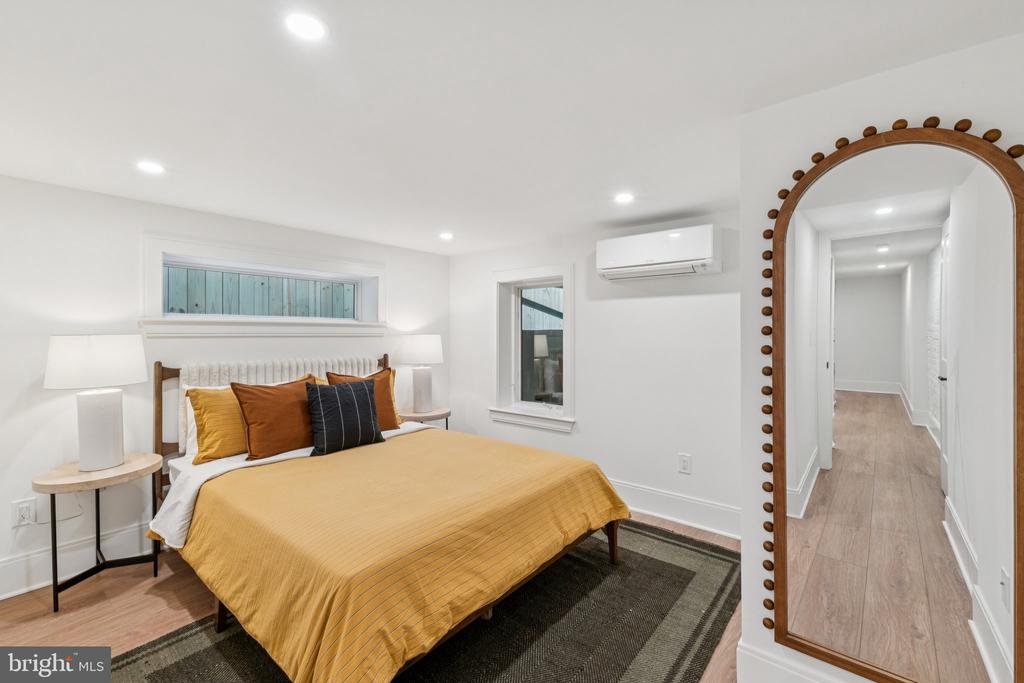 21 W STREET NW