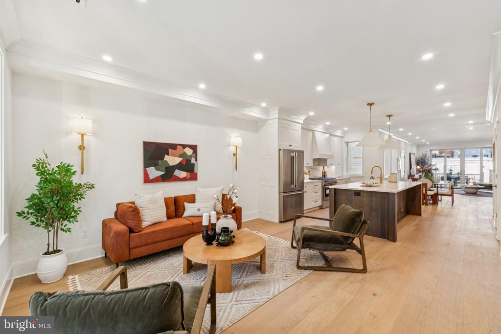 21 W STREET NW