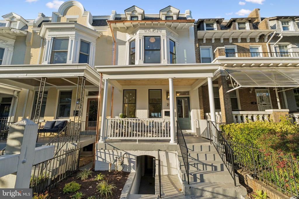 21 W STREET NW