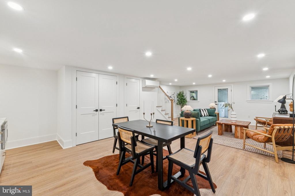 21 W STREET NW