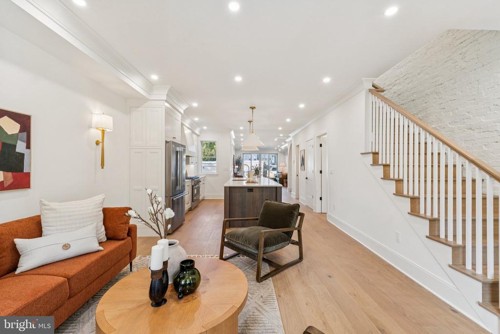 21 W STREET NW