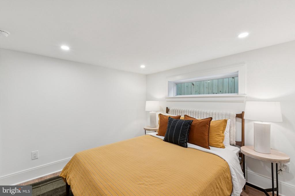 21 W STREET NW